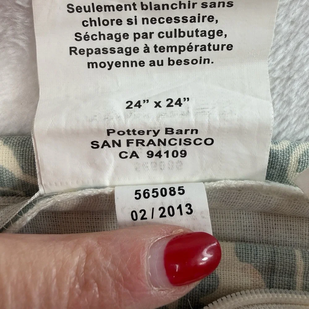 Pottery Barn Euro Pillow Shams Set of 2 Lucianna Medallion Linen Blend 24